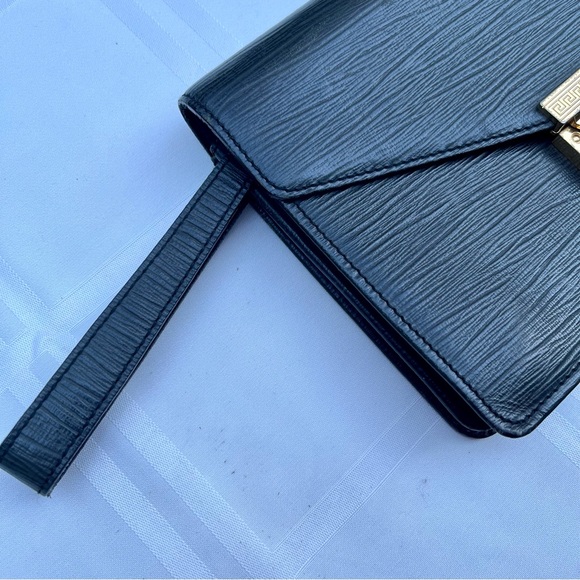 Versace Black Leather Wristlet Clutch Vintage with lock & key - Picture 8 of 17
